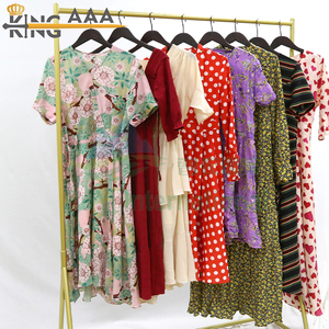 Abito Lungo Estivo Monospalla Floreale Usato da Donna - Abbigliamento Casual Femminile Usato per la Rivendita - Product Image 4