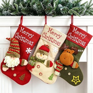 Bolsa de regalo de Navidad de tela con diseño de dibujos animados para muñecas de cabeza grande, adorno colgante para dulces, hecho en China - Product Image 1
