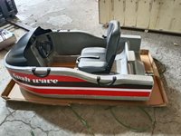Bateau à moteur électrique à grande vitesse pour 2 personnes, karting aquatique large, bateau populaire pour adultes, moteur de yacht extérieur 1,5 CV 30 km/h, similaire au requin
