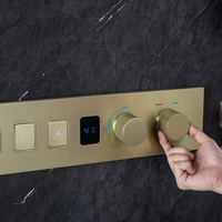 Ensemble de douche de pluie dissimulée or brossé moderne, thermostatique à bouton, pluie + kit de salle de bain portable anti-brûlure