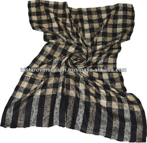 Handloom Wool <b>Scarf</b> in Grey Black Scottish Check Pattern Pure Wool Geometric Design Traditional <b>Scarf</b> Shawl Handmade Loom Scarfs - Product Image 5