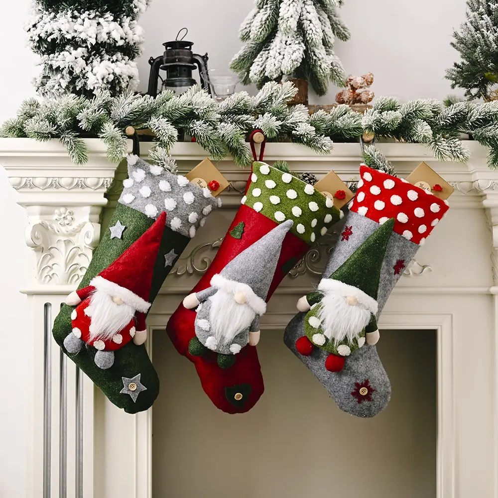 Ourwarm Custom Nieuwe Ontwerp Opknoping Sokken Decoraties Stip Chevron 3d Gnome Kerst Kous In Bulk
