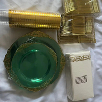 Fournisseur chinois assiette de chargeur vert or décoration de mariage sous assiette ensemble de vaisselle jetable vert