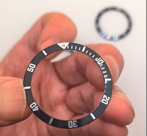 Bisel de Reloj de Aluminio Anodizado Personalizado con Numeración Brillante Grabada con Láser - Product Image 3