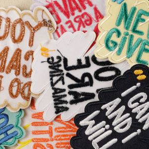 Autocollant de sac de dessin animé, slogan anglais tendance, patchs brodés créatifs en lettres pour vêtements en sergé, thermocollants et auto-adhésifs - Product Image 2