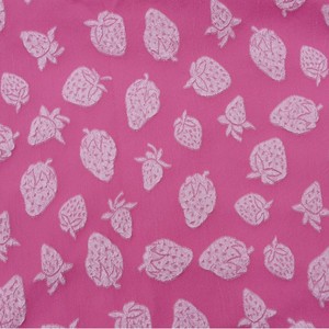 Tessuto Jacquard Goffrato con Motivo Fragola per Abiti, Top e Completi a Due Pezzi - Product Image 4