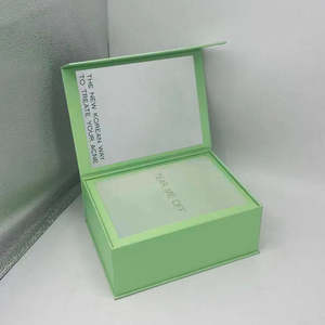 Boîte rigide de luxe verte avec pelliculage mat, papier gaufré 2 mm, emballage cadeau pour cosmétiques, vernis à ongles, huile, blush, fabriquée à partir de matériaux recyclés - Product Image 2