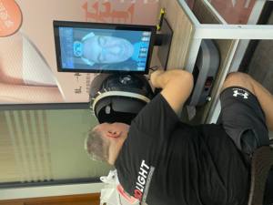 Prix d'usine – Machine professionnelle 8-en-1 IA pour l'analyse de la peau, détecteur intelligent de peau 3D UV Maokin pour la beauté - Product Image 6