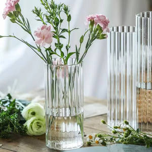 Vases à fleurs cylindriques <span class=keywords><strong>en</strong></span> <span class=keywords><strong>verre</strong></span> et cristal à rayures verticales transparentes extra larges contemporaines pour la décoration intérieure de mariage - Product Image 6