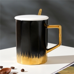 Manufacturer Selling Minimalist Style <b>Ceramic</b> <b>Cup</b> <b>Ceramic</b> Mug with Gold Handle with a Porcelain Lid and a Golden Spoon - Product Image 2