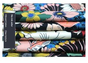 Schwerer Brokatstoff aus Baumwolle mit Blumenmuster für Jungen, blau-weiß bedruckter Stoff - Product Image 5