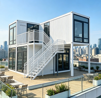 Villa modulaire préfabriquée à deux étages, café moderne à deux niveaux, boutique, hôtel, immeuble de bureaux, maison préfabriquée avec escalier