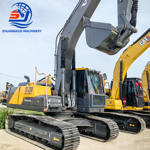 Excavatrice sur chenilles Volvo EC220 d'occasion, faible nombre d'heures de travail, forte puissance - Product Image 2