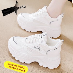 <span class=keywords><strong>Sneakers</strong></span> con Tacco Nascosto in Vera <span class=keywords><strong>Pelle</strong></span> Bianca, Versatili Scarpe Estive da <span class=keywords><strong>Donna</strong></span>, Traspiranti e Casual per Primavera/Autunno - Product Image 4