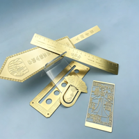 Plaques signalétiques personnalisées en laiton et acier inoxydable gravées chimiquement avec gravure et finitions artisanales