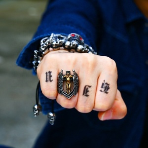 Anillo Yunnique de Acero Inoxidable 316 de Dos Tonos con Cruz de Ángel para Hombre, Estilo Antiguo en Plata y Oro, Atrevido, Oscuro, Rebelde, Motero, Punk, Gótico, para Fiesta - Product Image 2