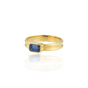 Emerald-Cut Kyanite Bezel-<b>Set</b> Yellow <b>Gold</b> Signet <b>Ring</b> refined yellow <b>gold</b> signet <b>ring</b> horizontally <b>set</b> emerald-cut blue kyanite - Product Image 2