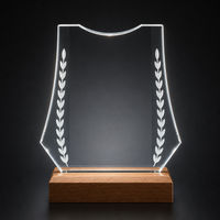 Trophée personnalisé en cristal avec base multiple en bois et plaque en verre gravée pour la reconnaissance d'entreprise et la reconnaissance des employés