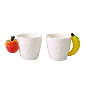 All'ingrosso Design creativo del fumetto <span class=keywords><strong>tazze</strong></span> di <span class=keywords><strong>porcellana</strong></span> <span class=keywords><strong>dipinte</strong></span> <span class=keywords><strong>a</strong></span> <span class=keywords><strong>mano</strong></span> modello di Banana mela lavastoviglie microonde <span class=keywords><strong>tazze</strong></span> di caffè per la casa - Product Image 5