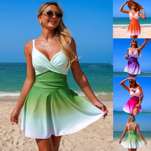 Traje de baño de una pieza para mujer con degradado, estilo halter cruzado y falda, bikini, ropa de playa, moda, ajuste elástico retorcido - Product Image 1