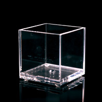 Boîte de protection en acrylique transparente empilable personnalisée pour cartes ETB – Vente en gros