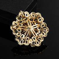 Broches de luxe pour femmes en zircon bleu fleur de cuivre et perle, strass en cristal plaqué or, broches de créateur personnalisées
