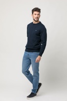 Top qualité coupe droite manches lisses col rond manches longues classique chandails bleu clair pour hommes