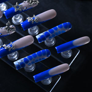 Uñas postizas de lujo de acrílico, largas, con forma de ataúd, coloridas, de cobertura completa, hechas a mano, con pedrería de estrellas, precio de fábrica al por mayor - Product Image 1