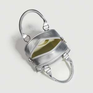 กระเป๋า Tita น่ารักใหม่พร้อมใบรับรอง CE ลายการ์ตูนและซิปปิดคู่/สายรัด - Product Image 3