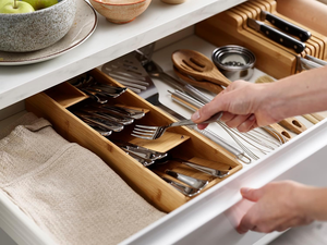 Organizador de Bambú Pequeño de 5 Compartimentos, Multifuncional y Minimalista, para Cajones de Cocina, para Cubiertos y Utensilios - Product Image 2