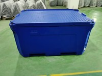 Récipient en plastique isolé de bacs à poisson moulé par Roto de grande capacité 660L
