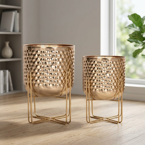 Ensemble de supports modernes en métal pour pots de fleurs avec jardinières dorées martelées - Product Image 5