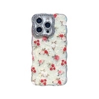 Coque de téléphone vintage à motif floral ondulé pour iPhone 17 Pro 17 PM, texture coquille, support intégré, protection antichoc et anti-chute