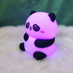 Lámpara Nocturna de Silicona Slap Panda, Control Táctil, Cambio de Color LED, Lámpara de Noche para Niños, Recargable por USB, Lámpara Suave para Guardería - Product Image 2