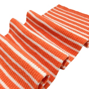 Bufanda Tejida 100% Acrílica, Cálida y Suave para Invierno, con Diseño Jacquard a Rayas, Unisex, para el Cuello y la Cabeza - Product Image 6