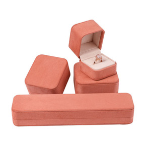 Boîte à bijoux vintage en gros, étui à bijoux de luxe personnalisé, étui de rangement en microfibre suédée - Product Image 3