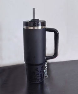 Bouteille d'eau moderne <span class=keywords><strong>Blackpink</strong></span> JENNIE Collab Midnight Ruby pour Luxe en acier inoxydable à double paroi isolée thermiquement 30 OZ - Product Image 1