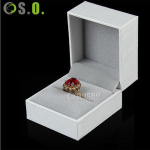 Boîte en papier imitation cuir blanc en gros pour mariage, emballage personnalisé de bijoux, boîte à bijoux - Product Image 3