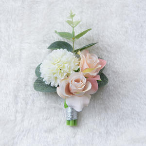 Vente en gros de fleurs vertes pour demoiselle d'honneur <span class=keywords><strong>soeurs</strong></span> Corsage Fournitures de mariage pour enfants Fleur de danse à la main - Product Image 1