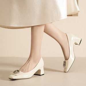 Zapatos de Tacón Medio con Punta Cuadrada y Decoración Floral, Zapatos de Oficina Cómodos para Mujer, Zapatos de Una Sola Pieza de Color Sólido con Forro de Microfibra y Suela de Goma - Product Image 3