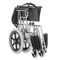 Nouvelle conception de fauteuil roulant manuel pliable avec cadre en acier carbone et frein à main, pneus non gonflables de 16 pouces pour la récupération des patients adultes