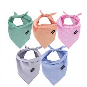 ผ้าพันคอสุนัขลายสก็อตสะท้อนแสงสุดหรูน่ารักสำหรับฤดูร้อน ขายส่งจำนวนมาก ผ้าฝ้าย 100% ขนาดเล็กใหญ่ รับทำโลโก้ตามสั่ง - Product Image 1