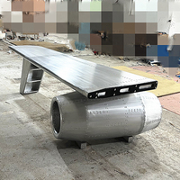 Bureau de direction design en aluminium riveté, style aile d'avion industrielle, avec chaise assortie