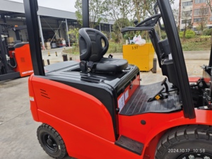 Precio de Fábrica, Montacargas Eléctrico de 2.5 Toneladas (2500 kg) con Alto Rendimiento - Product Image 4