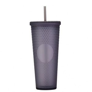 Vaso Térmico Negro Mate de 24oz Sin BPA con Tapa de Rejilla y Tachuelas Brillantes, con Pajita, para Bebidas Frías y Agua Hirviendo - Product Image 4