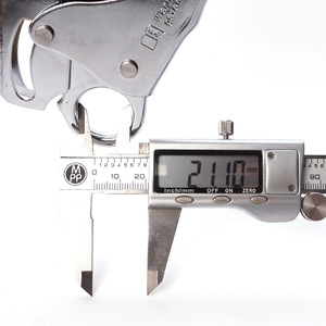 ตะขอเหล็กขนาดใหญ่แบบล็อคตัวเอง 218 มม. สำหรับป้องกันการตก ใช้ในงานก่อสร้าง วิศวกรรม ตะขอคู่ สำหรับใช้งานที่สูง - Product Image 3