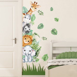 Autocollants décoratifs muraux et <span class=keywords><strong>de</strong></span> <span class=keywords><strong>porte</strong></span> à thème animaux <span class=keywords><strong>de</strong></span> la jungle <span class=keywords><strong>de</strong></span> dessin animé (Girafe, Lion, Éléphant) <span class=keywords><strong>pour</strong></span> la décoration <span class=keywords><strong>de</strong></span> fond <span class=keywords><strong>de</strong></span> maison - Product Image 1