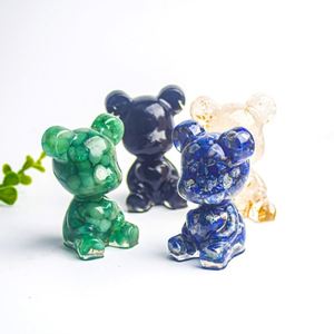 Figura de Oso de Resina Única con Detalles de Cristal - Decoración Perfecta para el Hogar - Product Image 2