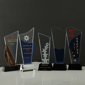 Tùy Chỉnh Văn Phòng Trang Trí Nội Thất Pha Lê <span class=keywords><strong>Trophy</strong></span> Giải Thưởng Cao Cấp <span class=keywords><strong>Liuli</strong></span> Pha Lê Thủy Tinh <span class=keywords><strong>Trophy</strong></span> Quà Lưu Niệm Quà Tặng Cho Lễ Kỷ Niệm Trang Trí Nội Thất - Product Image 1