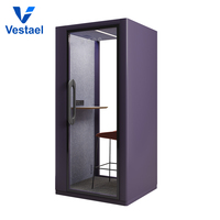 Cabine téléphonique acoustique compacte sur mesure, directement de l'usine Vestael, avec structure en acier, panneau en tissu et prise de courant intégrée.